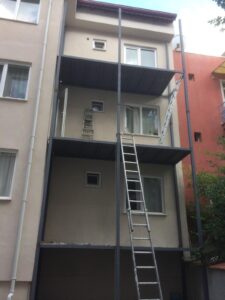 Balkon, Balkon yapımı, Balkon uzatma