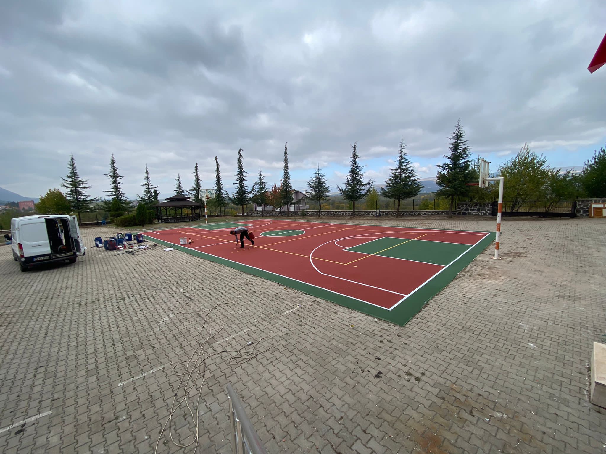 Top sahası, Yapımı, Yenileme